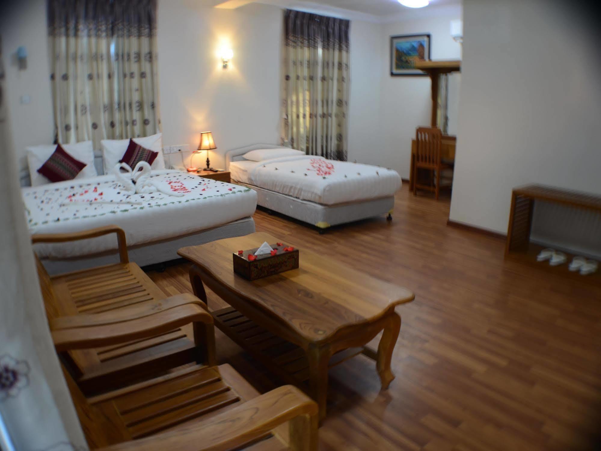 Manisanda Hotel باغان المظهر الخارجي الصورة